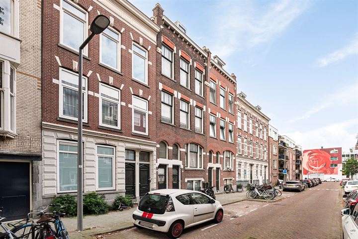 Bekijk foto 55 van Roo-Valkstraat 19-A