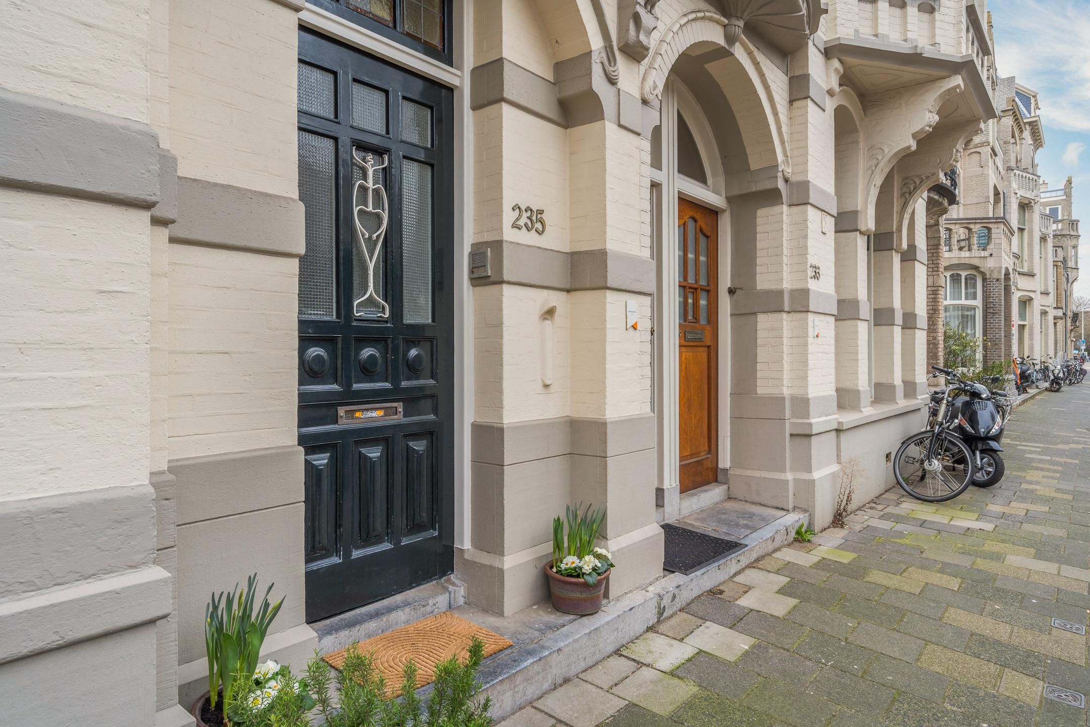 Foto 3 van Laan van Meerdervoort 235