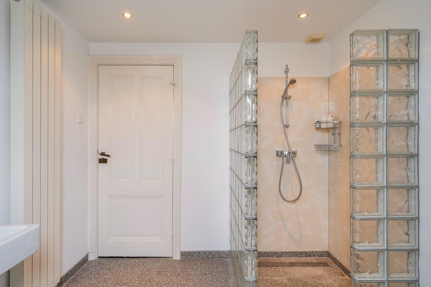 Foto 44 van Laan van Meerdervoort 235