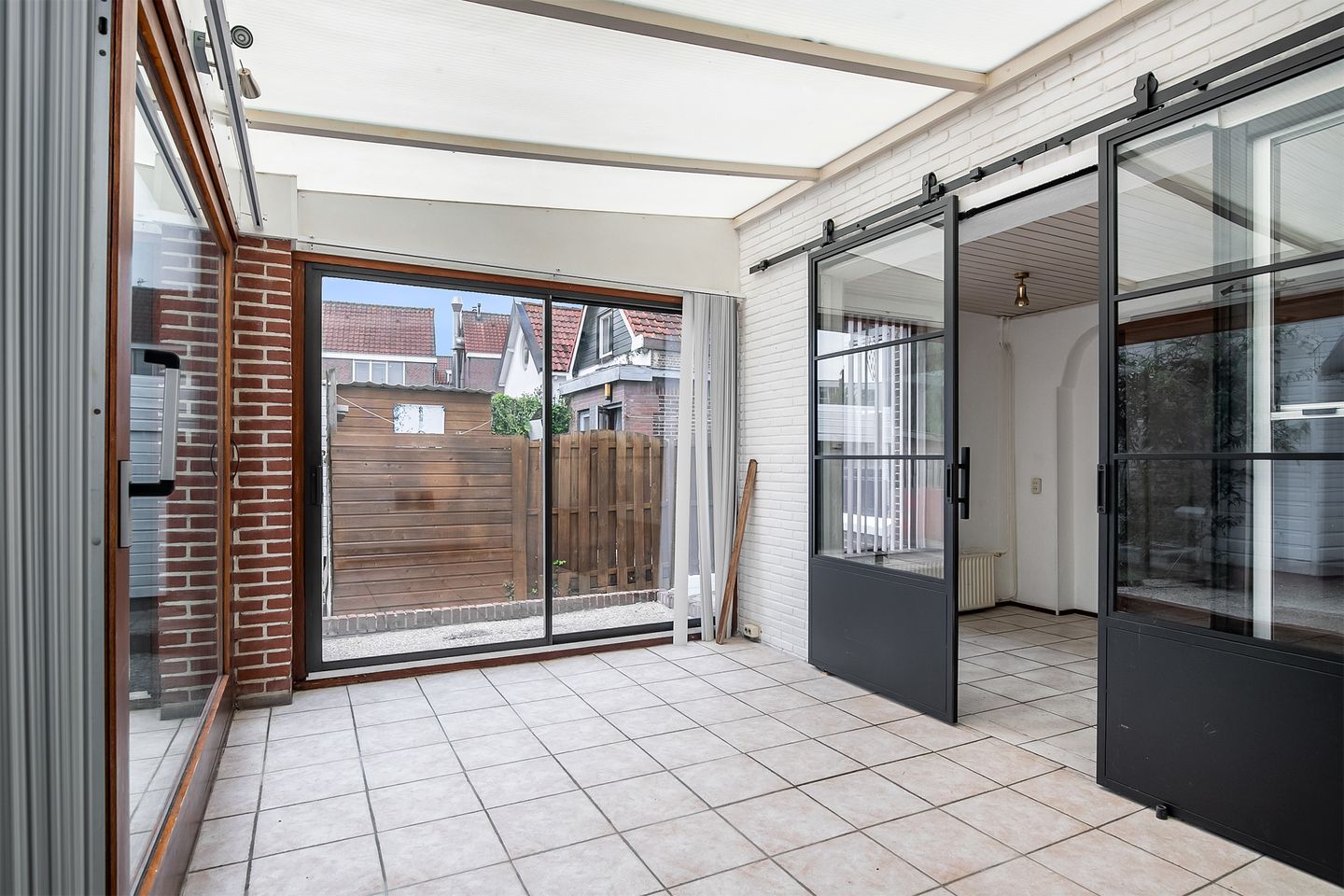 Photo 10 of Noordeinde 46