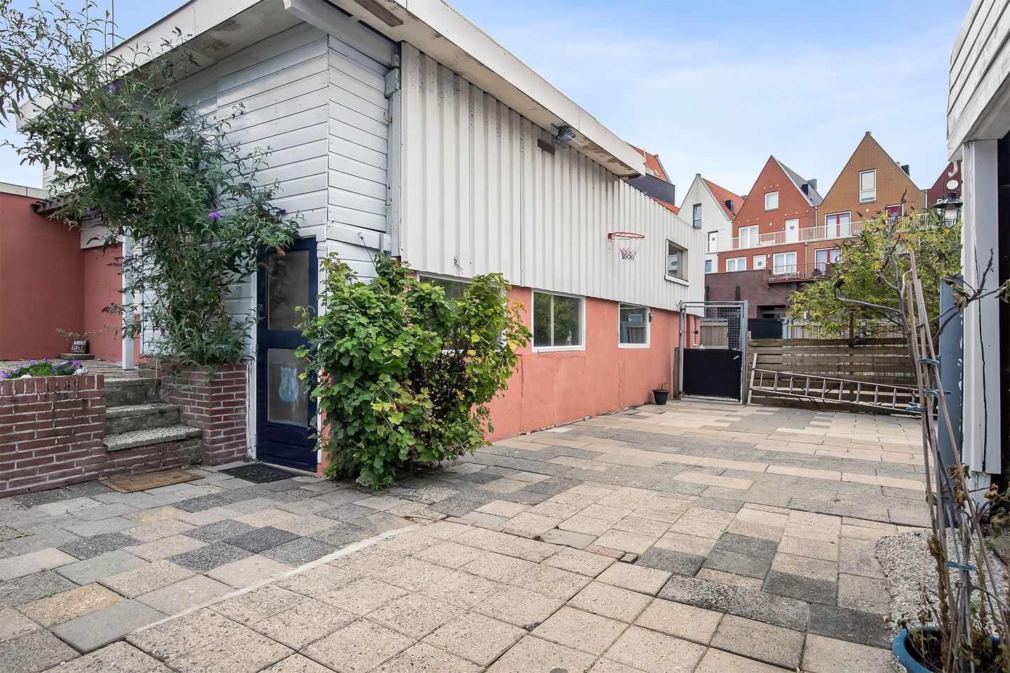 Photo 59 of Noordeinde 46