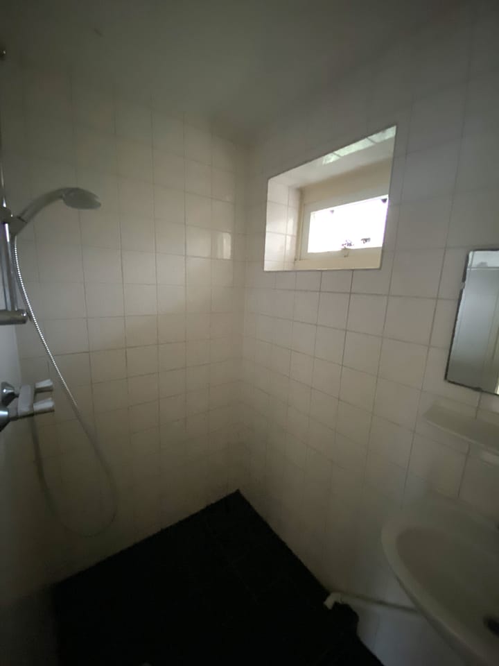 Foto 12 van Van Almondestraat 38