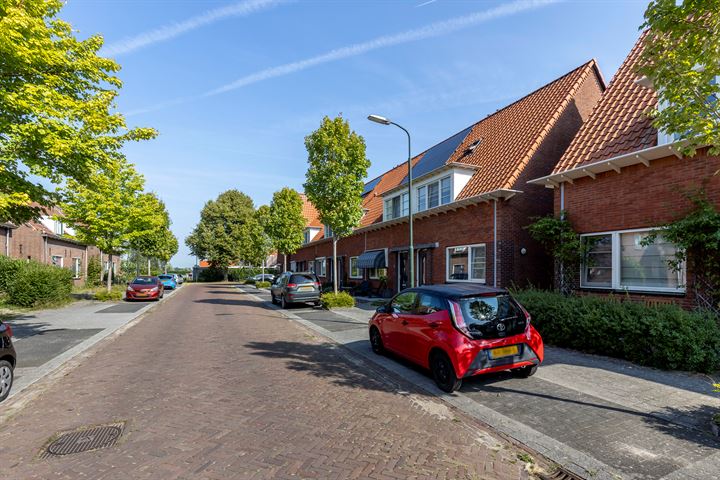 View photo 31 of Frederikstraat 24