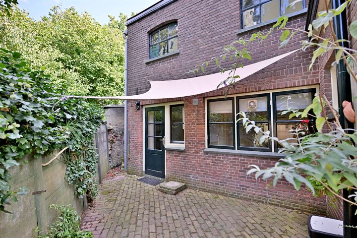 Bekijk foto 32 van Arnhemsestraat 20