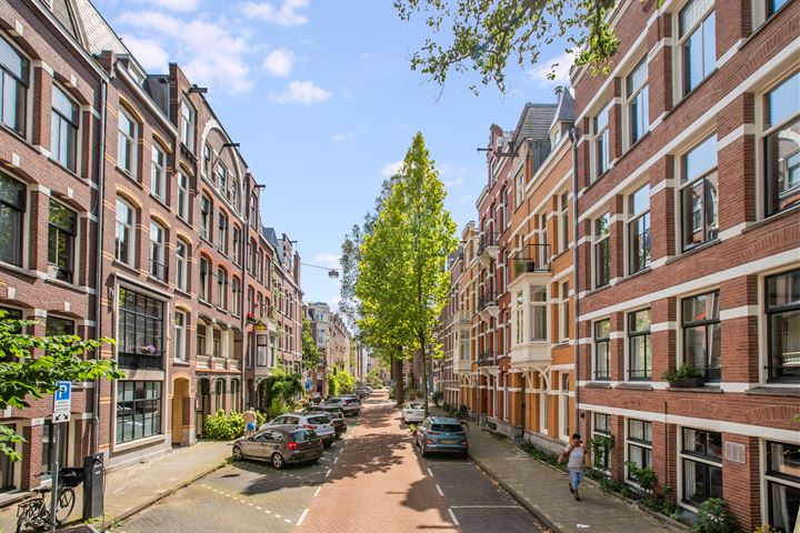 Bekijk foto 45 van Alberdingk Thijmstraat 8-2