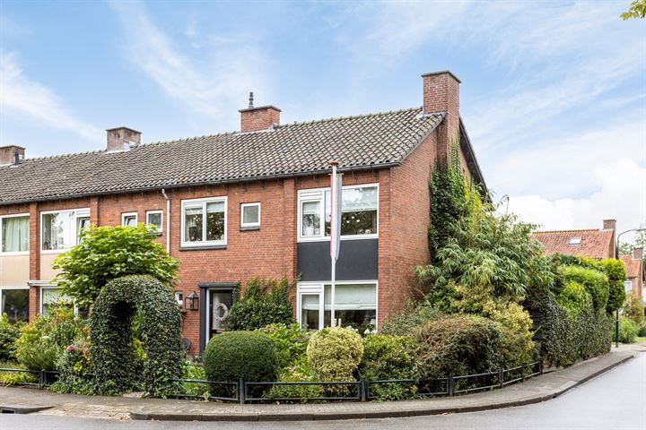 Bekijk foto 40 van Talmastraat 2