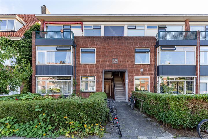 Bekijk foto 1 van Rijnstraat 46