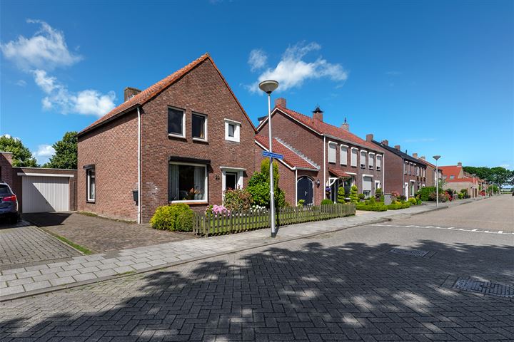 Bekijk foto 32 van Graaf Engelbrechtstraat 23