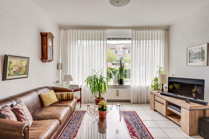 Photo 9 of van Gentlaan 69