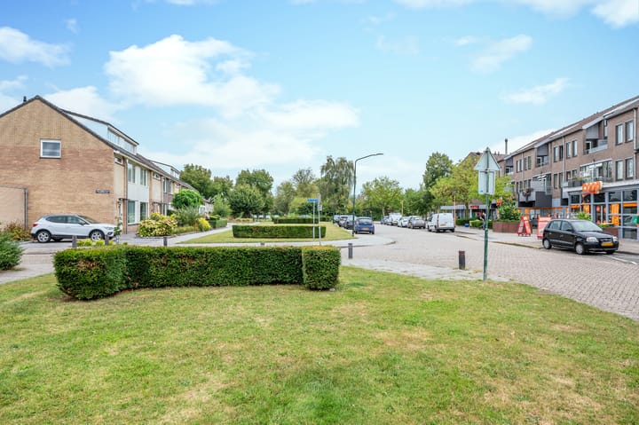 Photo 40 of van Gentlaan 69