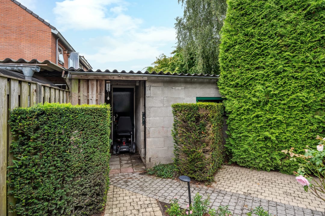 Photo 37 of van Gentlaan 69