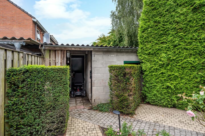 Photo 37 of van Gentlaan 69