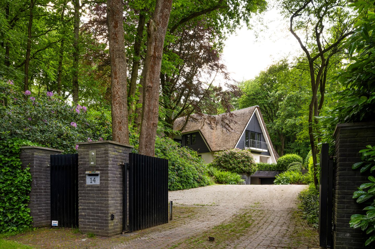 Foto 4 van Raboes 14