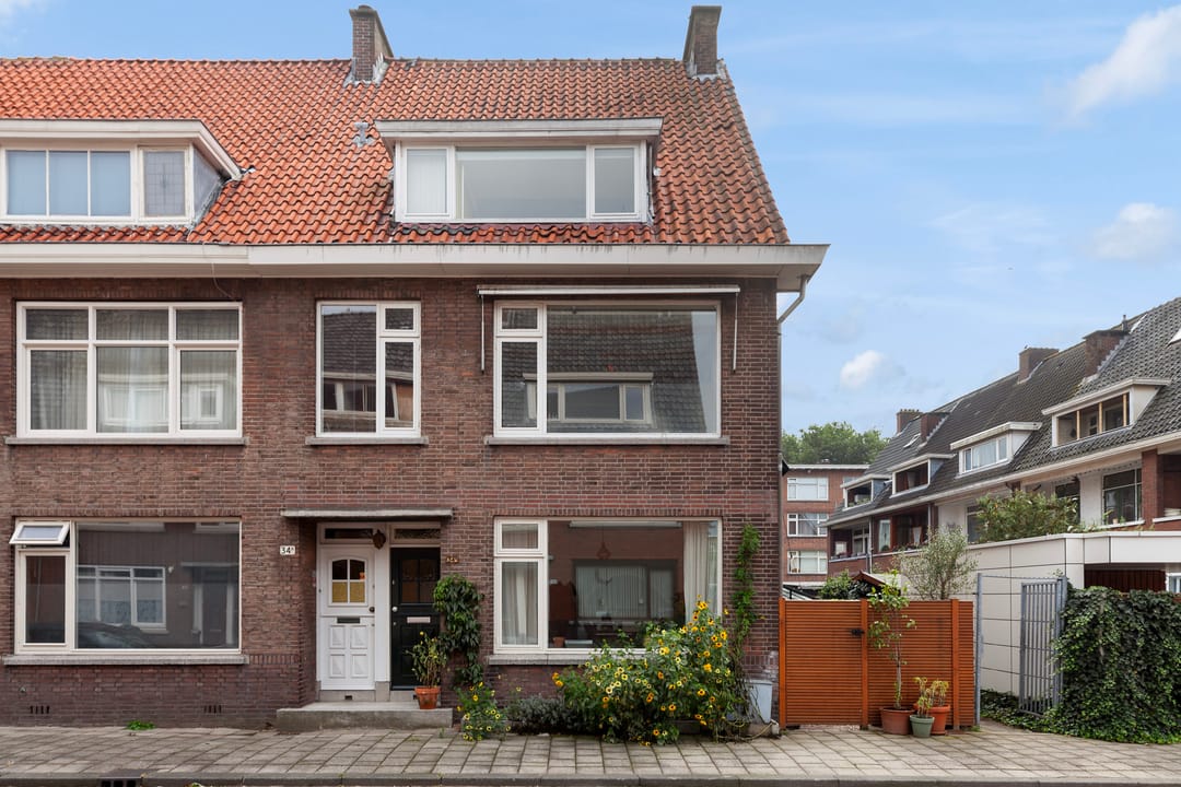 Foto 1 van Akkermanstraat 34-A