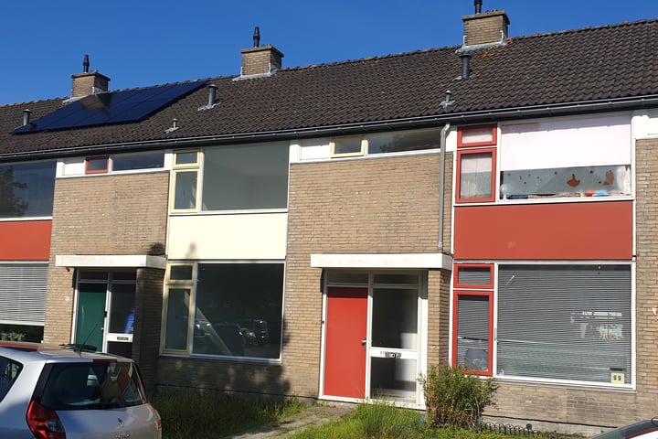 Bekijk foto 1 van Moezelstraat 97