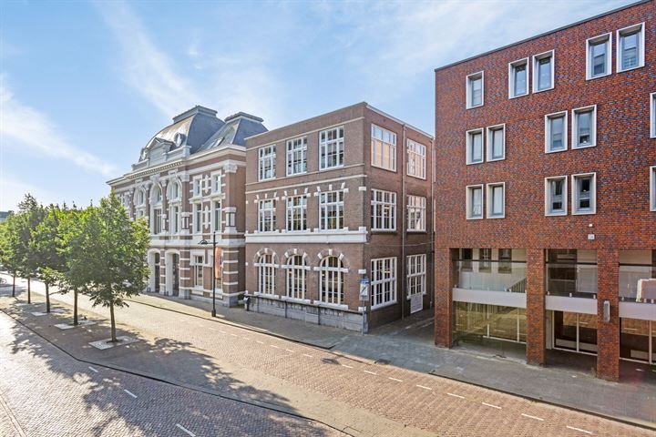 van Coothplein 39-B, Breda