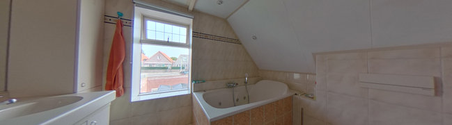 View 360° photo of badkamer of Oostdijk 11