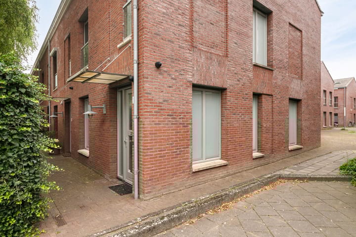 Foto 2 van Erasplaats 92