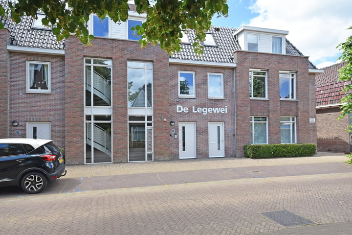 Bekijk foto 3 van Lageweg 14