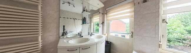 Bekijk 360° foto van Badkamer van Schoutenlaan 26