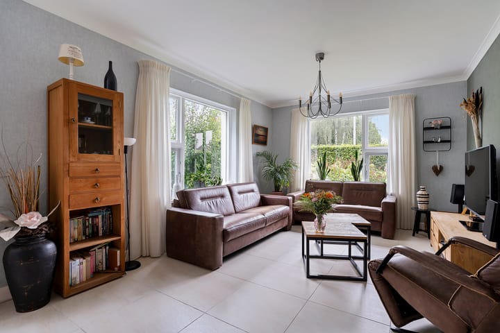 Foto 9 van Zuiderzeestraatweg Oost 59