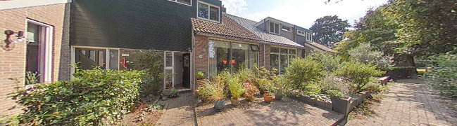 Bekijk 360° foto van Voortuin van Duiker 24