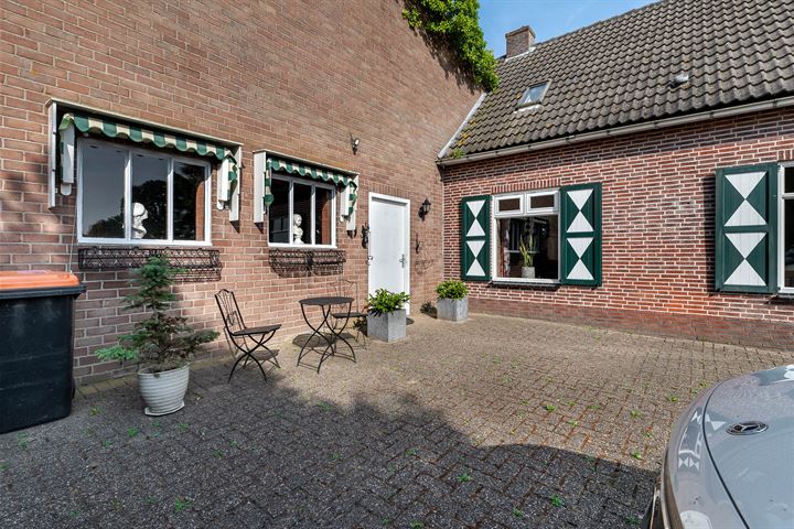 Bekijk foto 38 van Wildenhoeksestraat 4