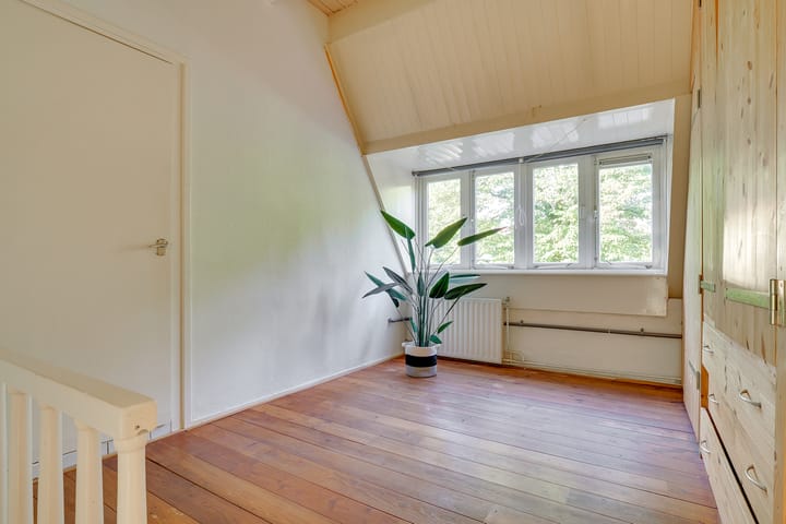 Foto 33 van Croeselaan 176