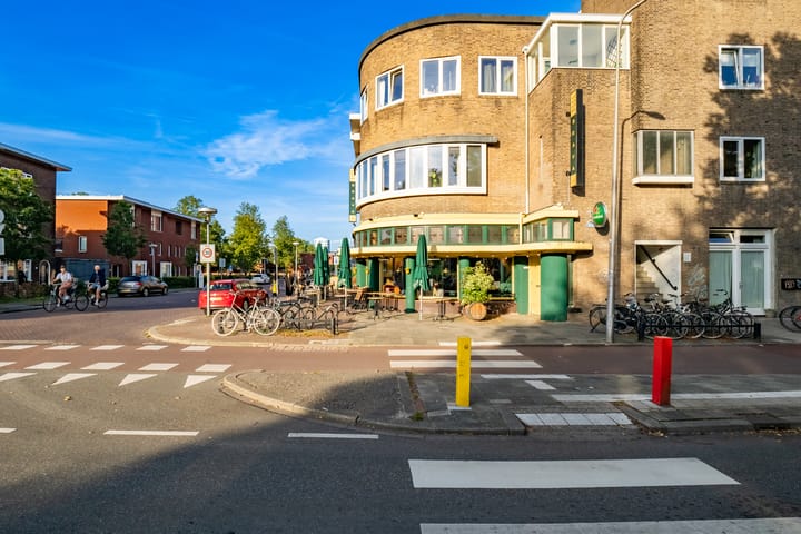 Foto 47 van Croeselaan 176