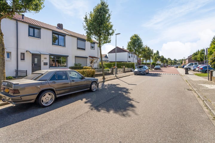 Bekijk foto 3 van Prins Hendrikstraat 49