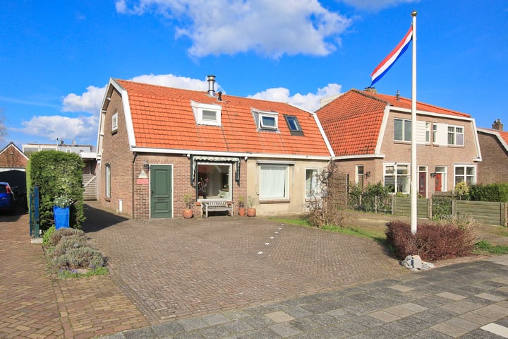 Badhoevelaan 25