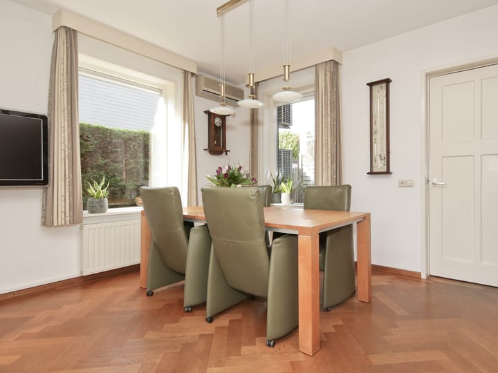 Foto 22 van Badhoevelaan 25