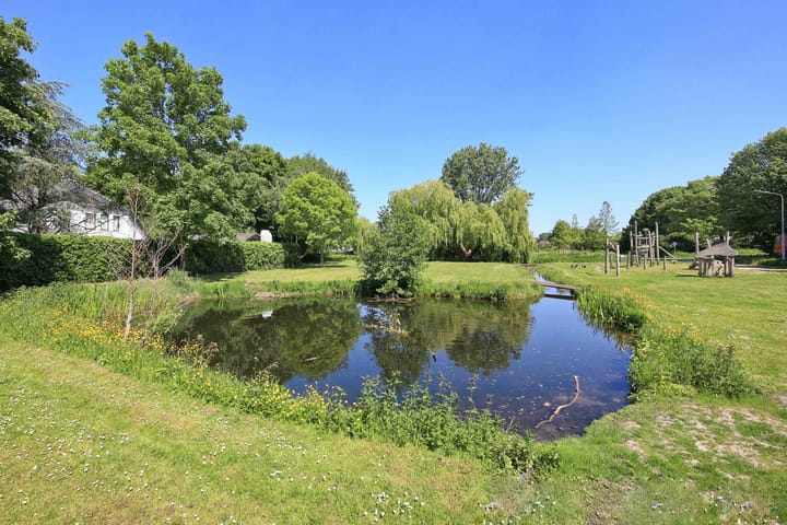 Foto 50 van Badhoevelaan 25