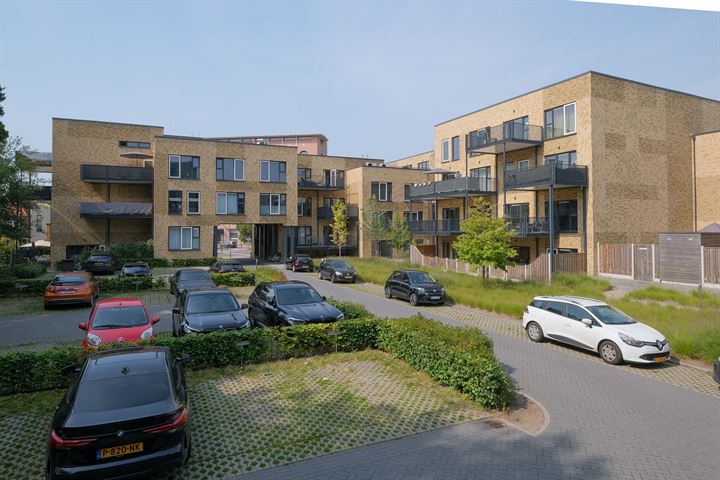 View photo 17 of Deurningerstraat 20-14