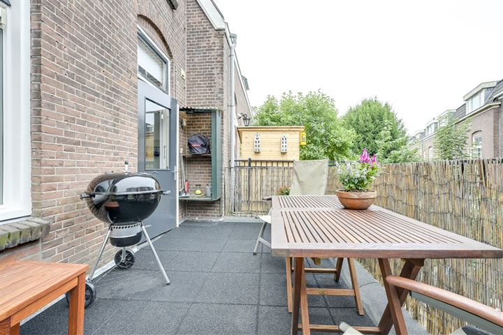 View photo 26 of Abraham Bloemaertstraat 20