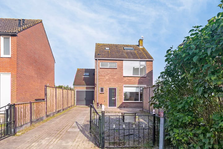 Photo 2 of Christinastraat 12-A