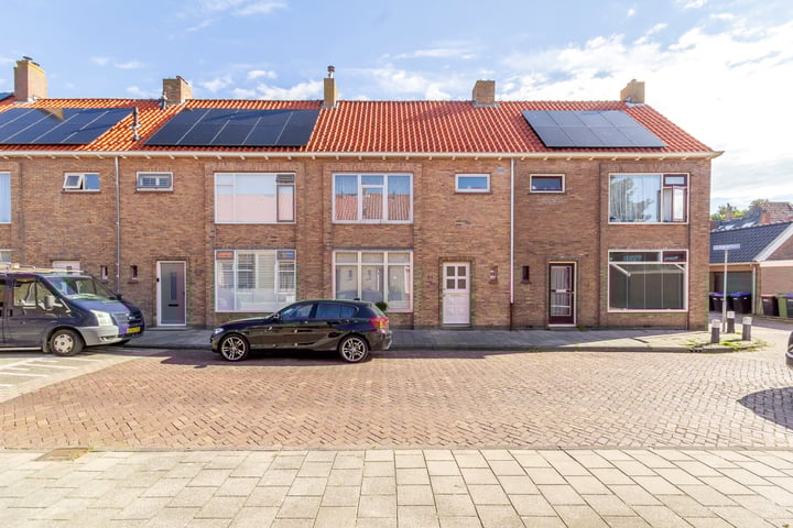Bekijk foto 1 van Petrus Planciusstraat 45