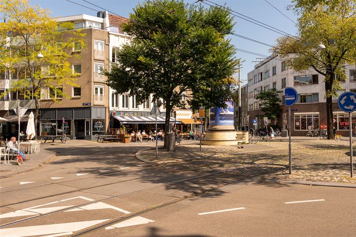 Bekijk foto 24 van Van der Hoopstraat 82-1