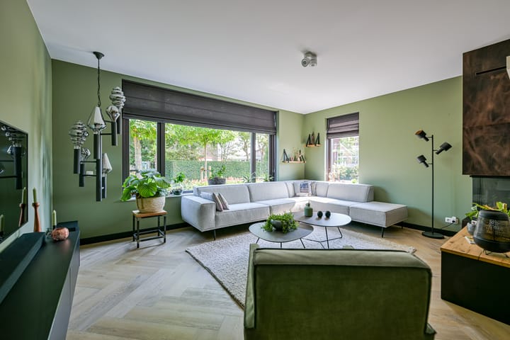 Foto 5 van van Velzenstraat 59