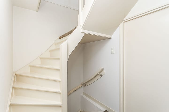 Photo 11 of Julianastraat 17