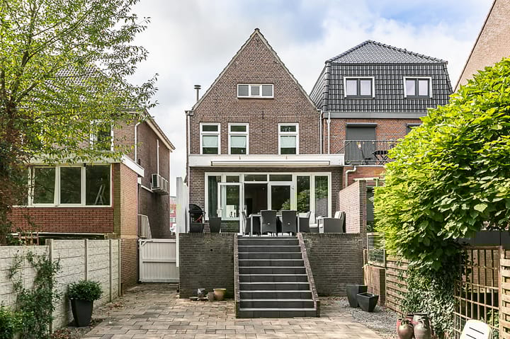 Photo 22 of Julianastraat 17