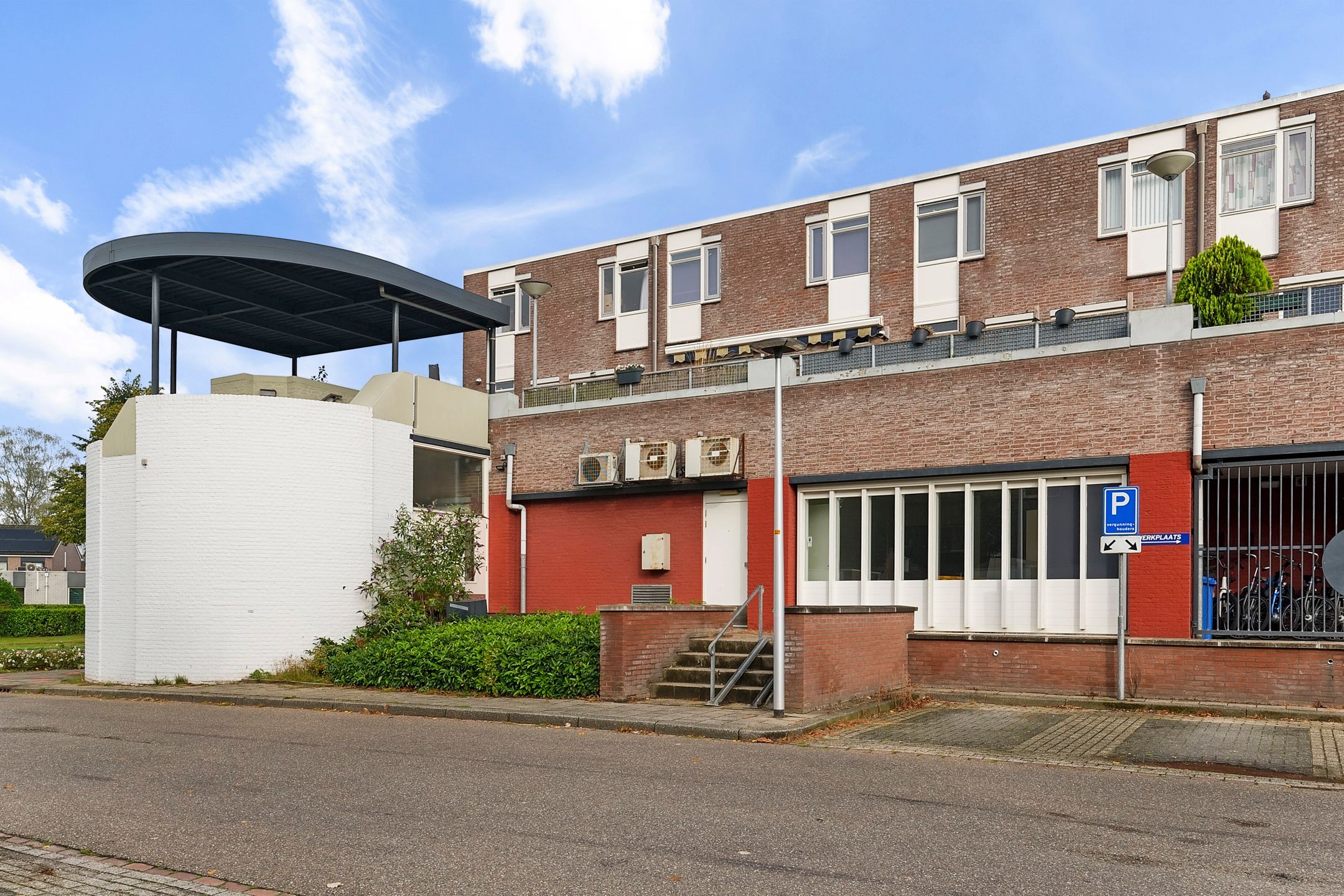 Photo 3 of Willem van Otterloostraat 7