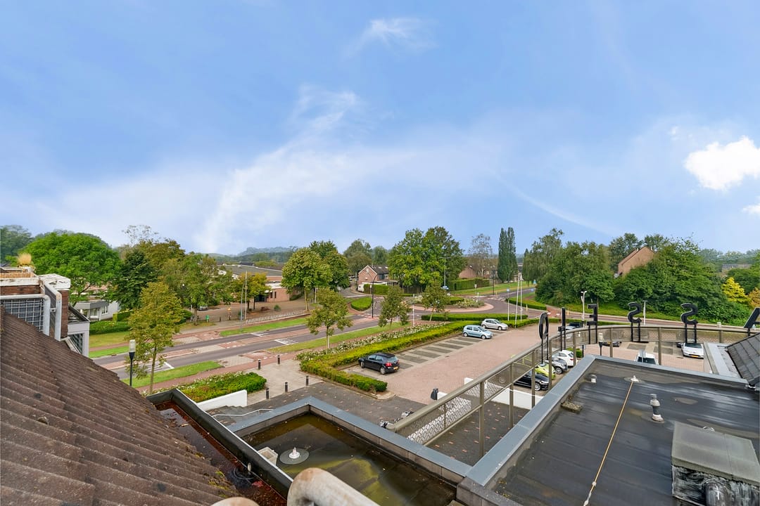 Photo 37 of Willem van Otterloostraat 7