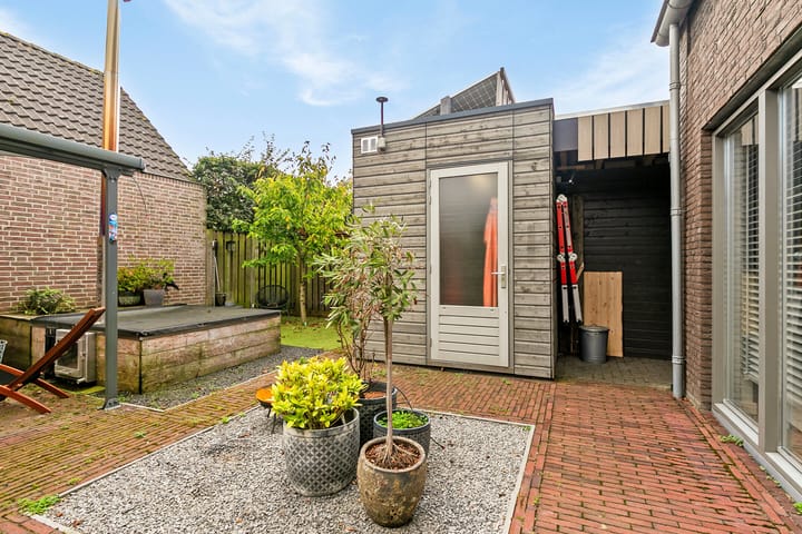 Foto 29 van Rozemarijn 17