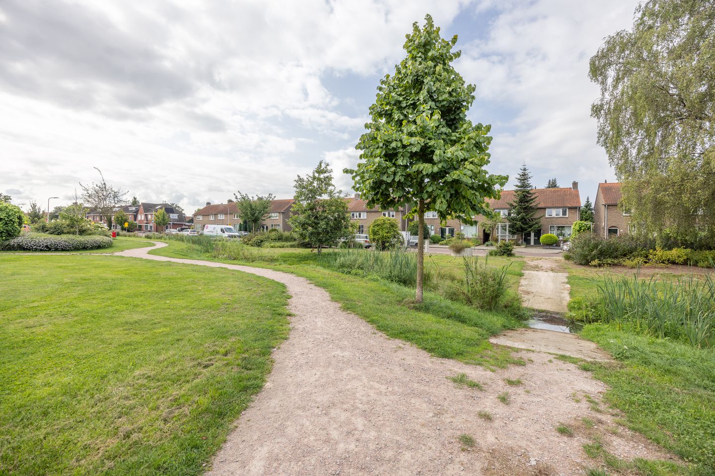 Foto 35 van Lindestraat 110