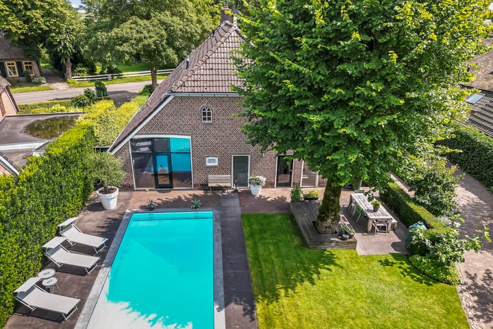 Foto 61 van Westenesscherstraat 80