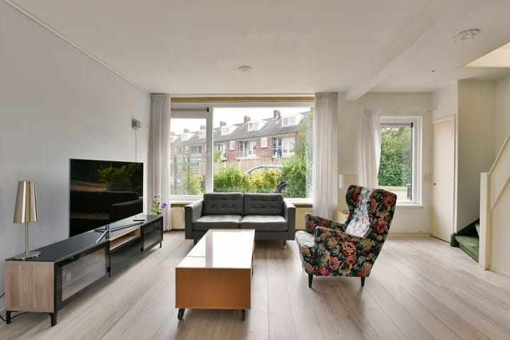 Foto 3 van Nicolaas van der Steenstraat 8