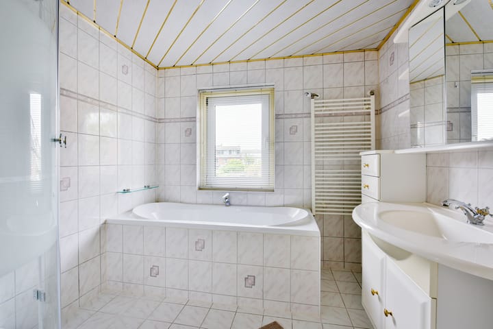 Foto 17 van Nicolaas van der Steenstraat 8