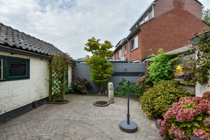 Foto 22 van Nicolaas van der Steenstraat 8