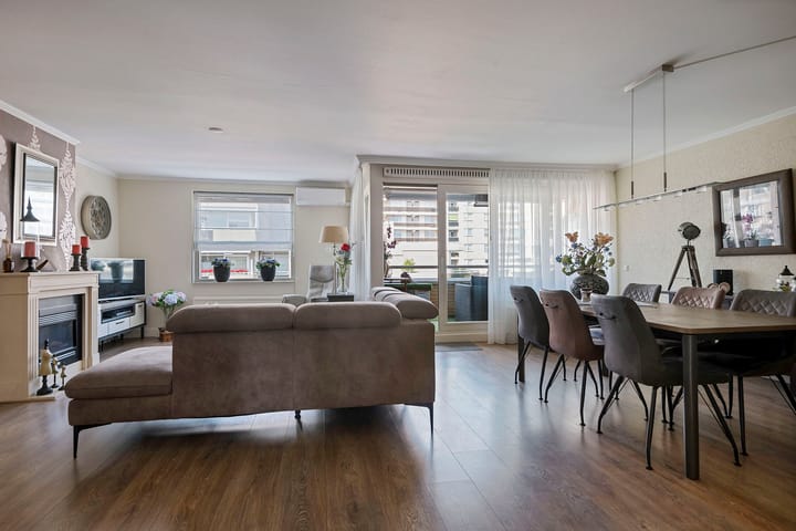 Foto 7 van Parallel Boulevard 162